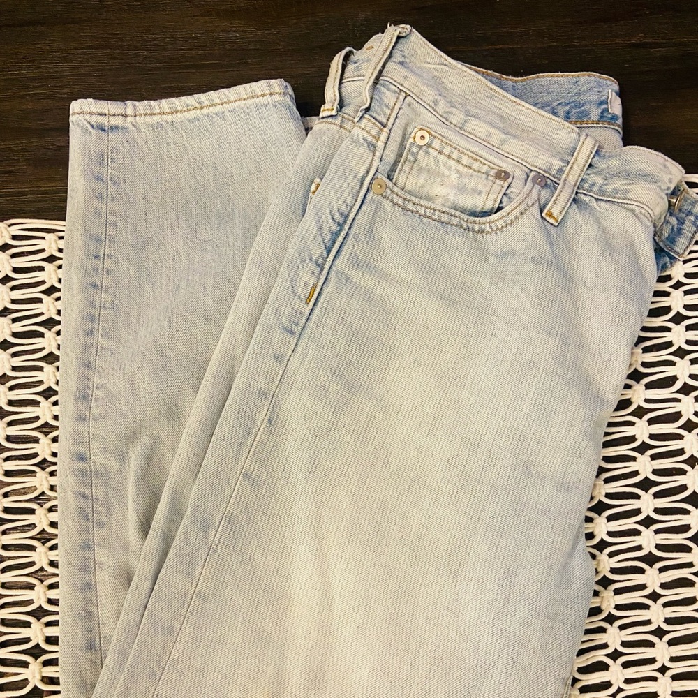 Madewell The Perfect Vintage light wash jeans. Size 30